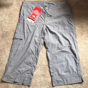 The north face size 6 Capri gray